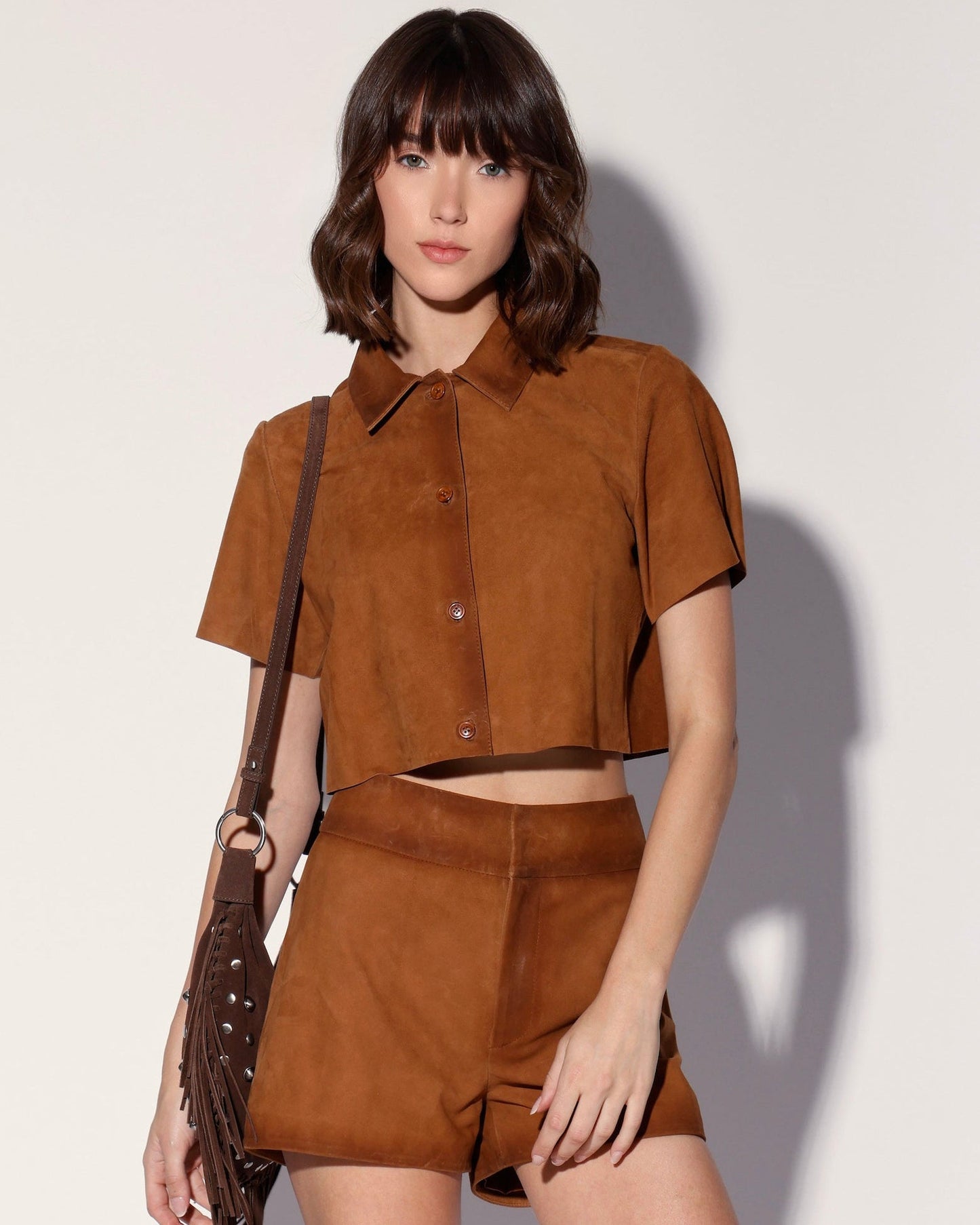 https://cdn.shopify.com/s/files/1/0529/6072/3110/files/WB53738_OAKSUEDE_PRESPRING2026_01_7d5827a5-424d-4aee-b167-484c166bb630.jpg?v=1770136541